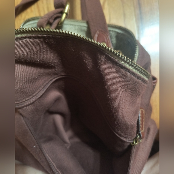 Fossil shoulder bag, size 12"x"11" - Picture 15 of 16